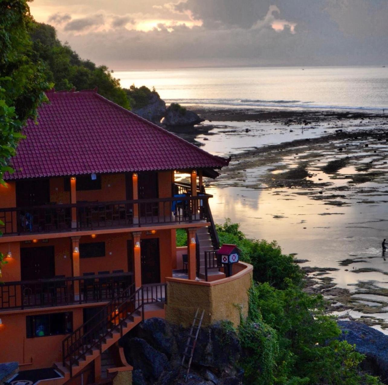 Ari Homestay Uluwatu Esterno foto