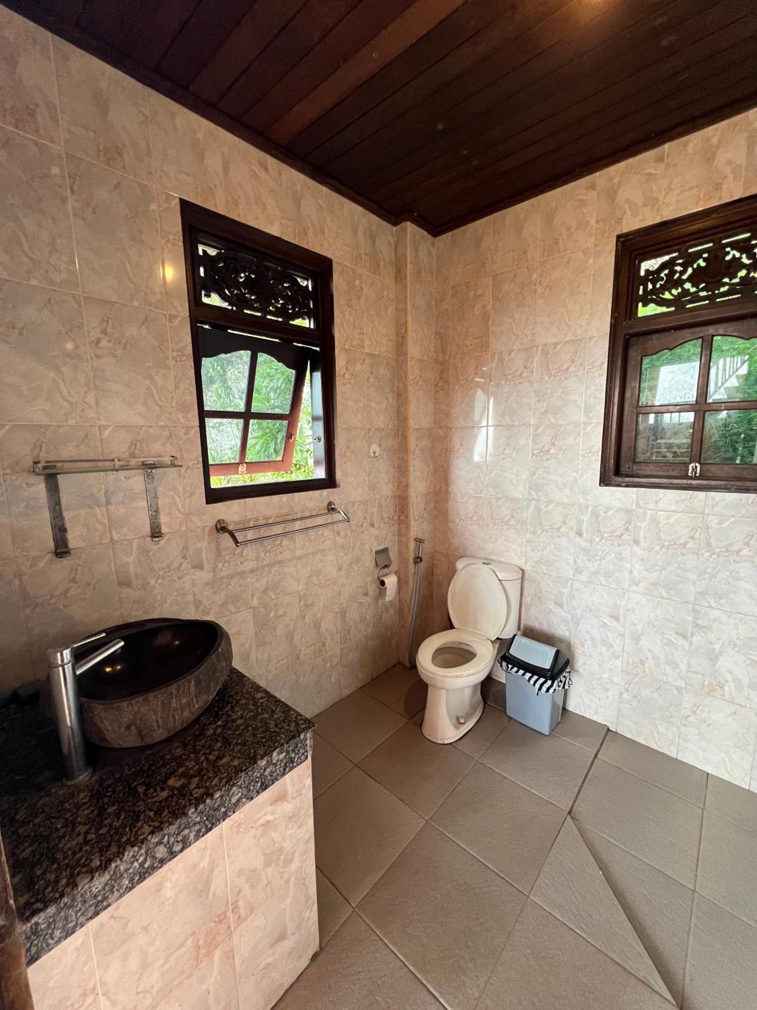 Ari Homestay Uluwatu Esterno foto